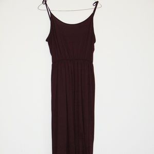 Divided spaghetti strap maxi dress
